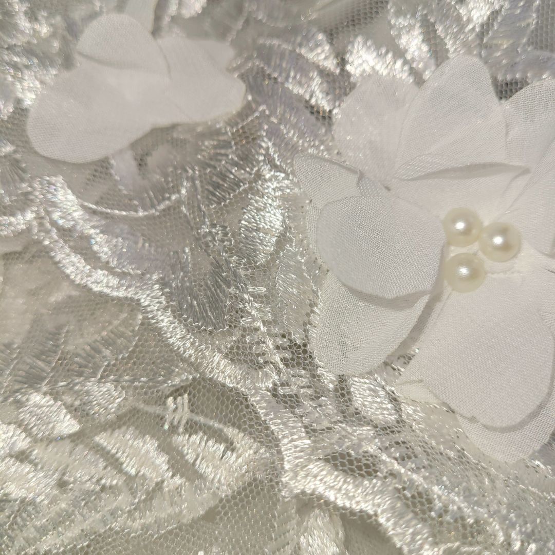 Monarchy Lace Robe