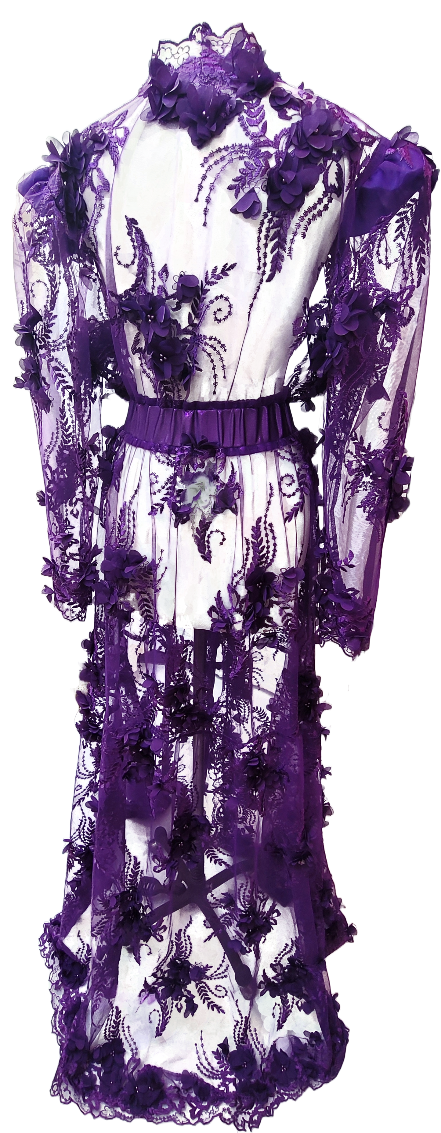 Monarchy Lace Robe